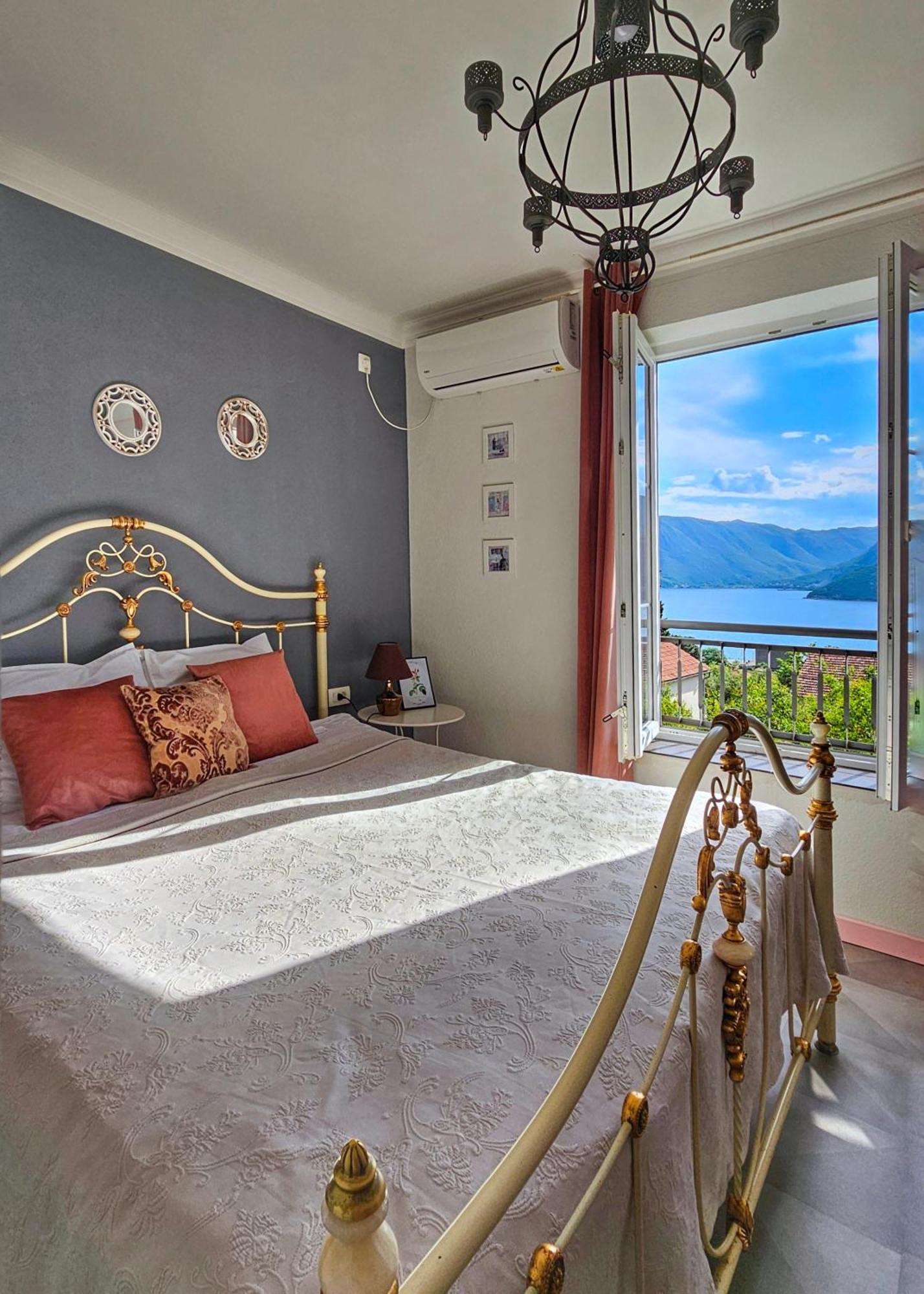 Apartment Mint&Rose Рисан Экстерьер фото