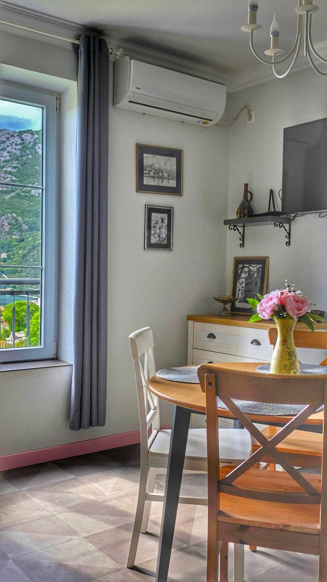 Apartment Mint&Rose Рисан Экстерьер фото