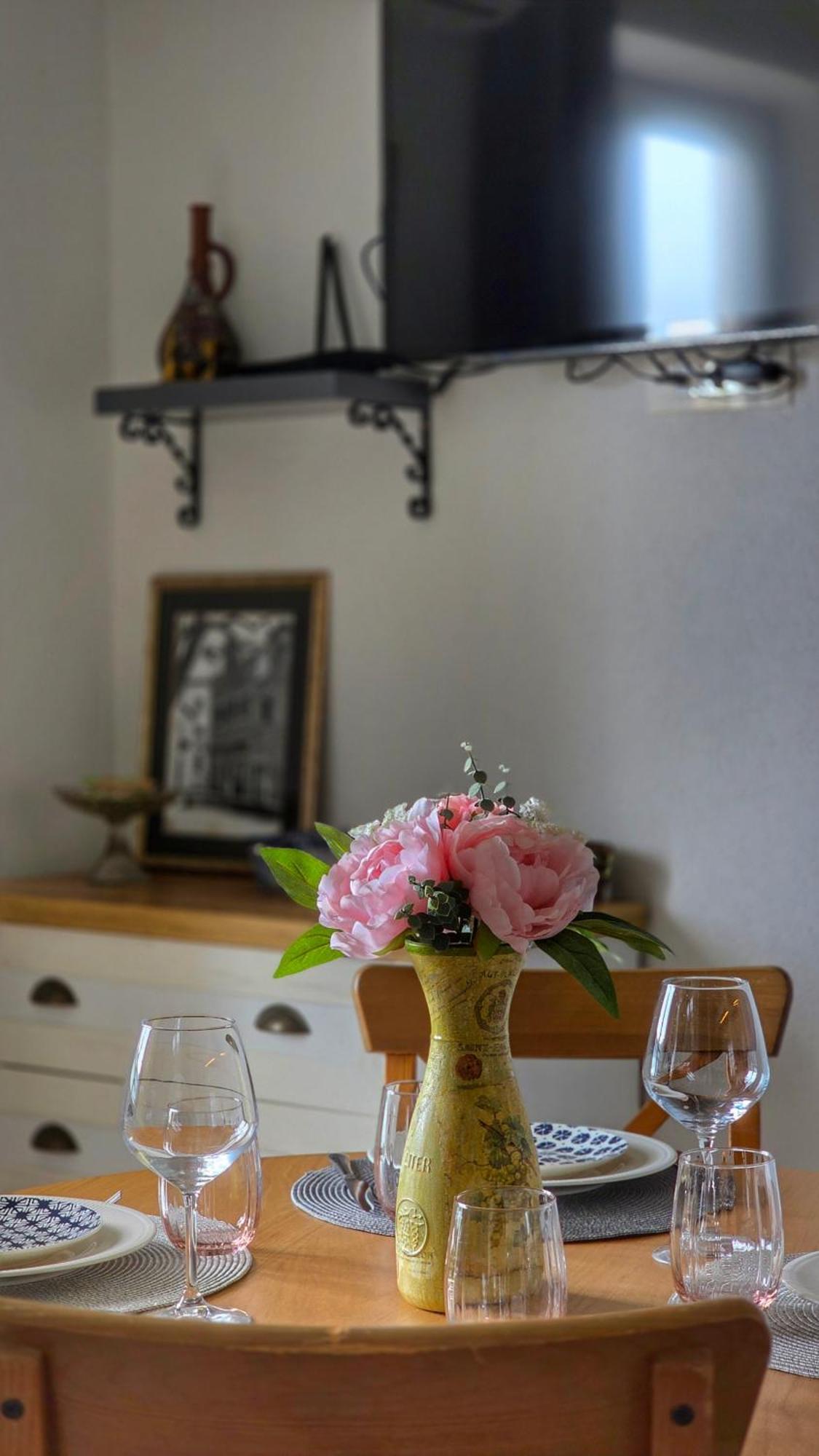 Apartment Mint&Rose Рисан Экстерьер фото