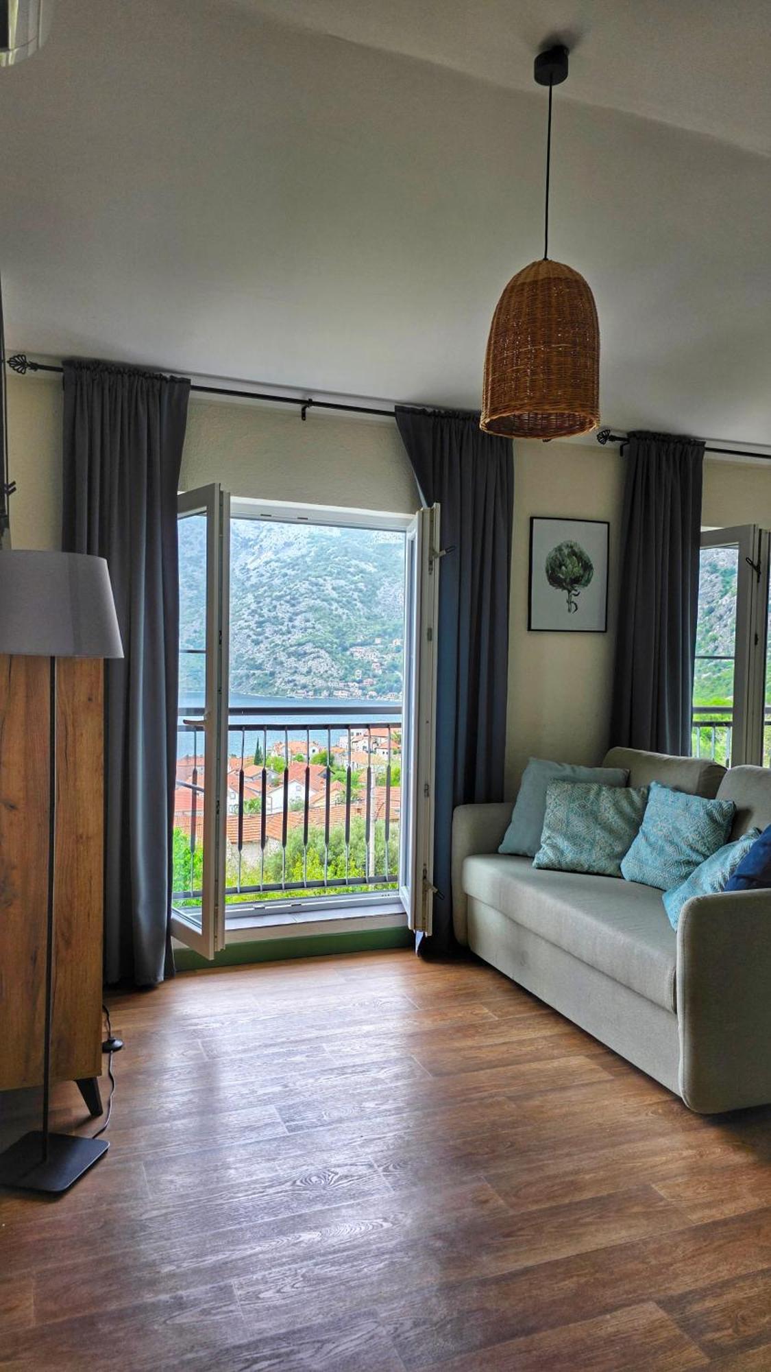 Apartment Mint&Rose Рисан Экстерьер фото