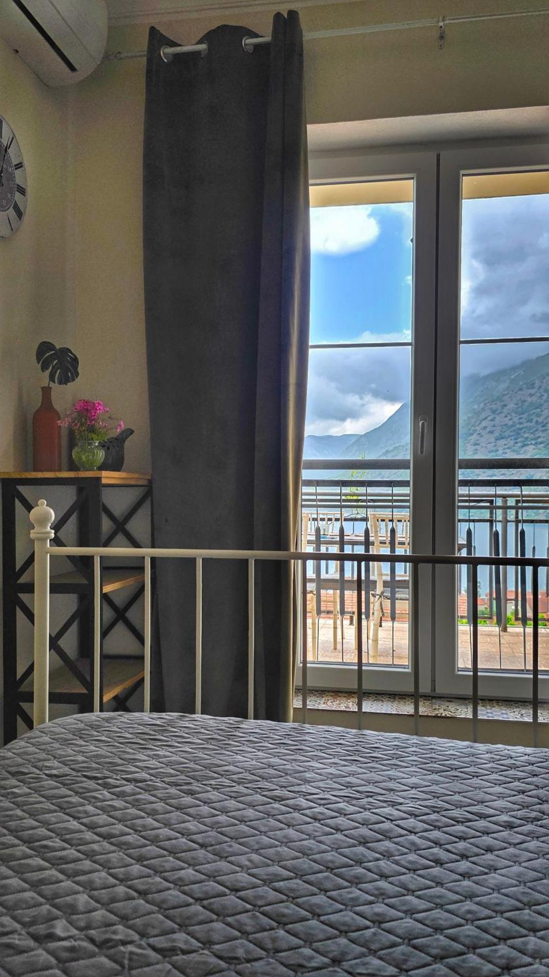 Apartment Mint&Rose Рисан Экстерьер фото