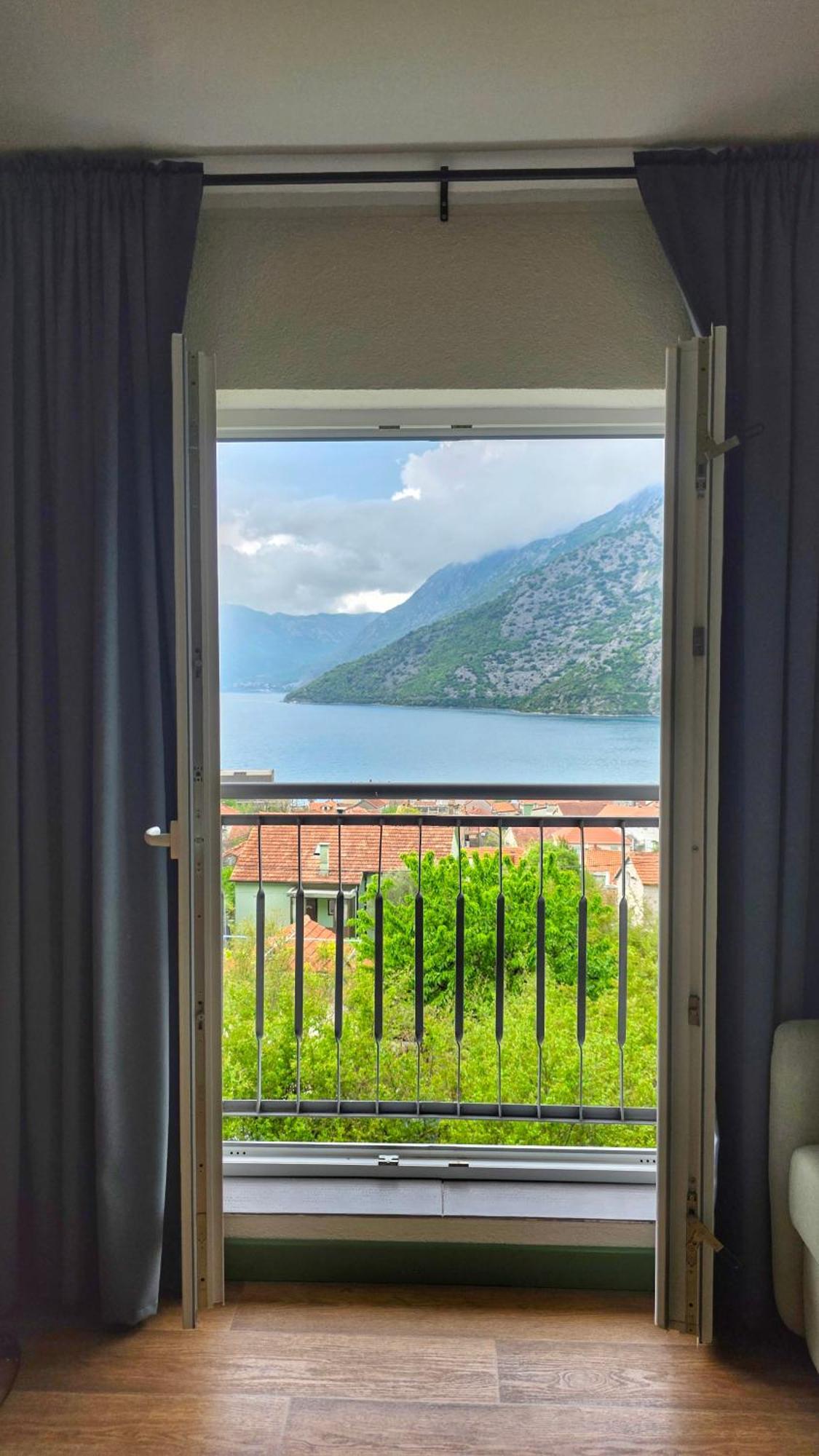 Apartment Mint&Rose Рисан Экстерьер фото